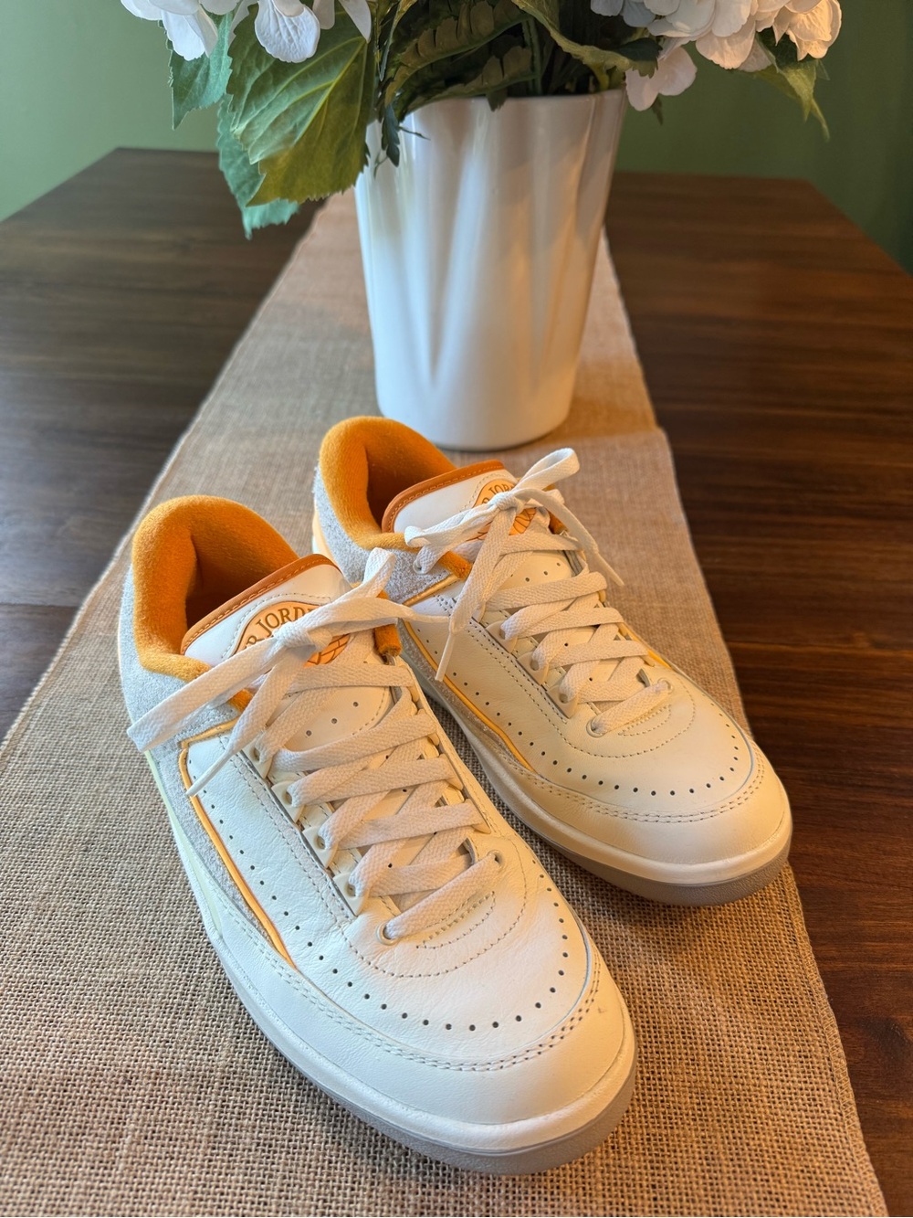 Jordan Low-Top Sneakers in White and Orange